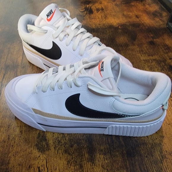 Nike Shoes - Nike Court Legacy Lift Platform Size 8 Womens